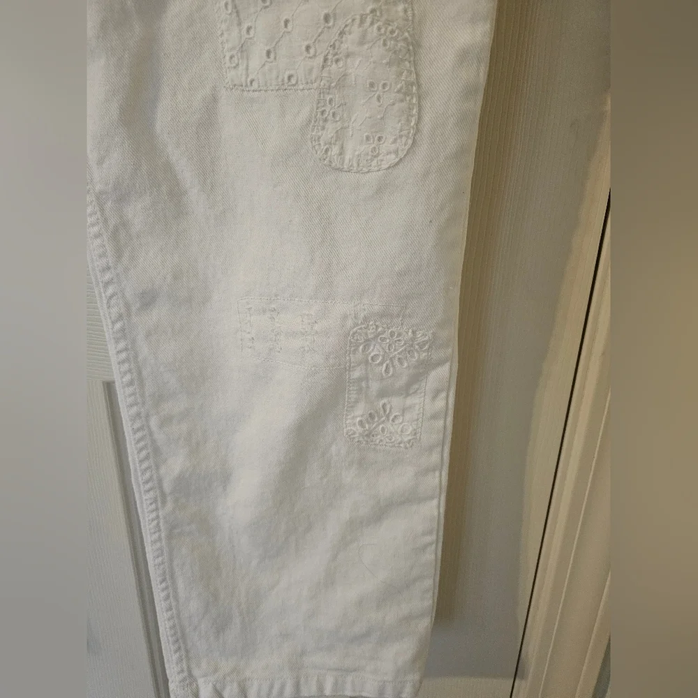 Lauren Ralph Lauren Women's White Eyelet Jeans Relaxed Taper Size 16 - Picture 5 of 9